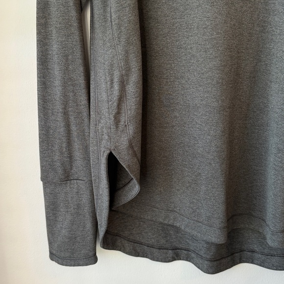 Athleta Women's Uptempo Charcoal Grey Long Sleeve Top - Picture 4 of 8